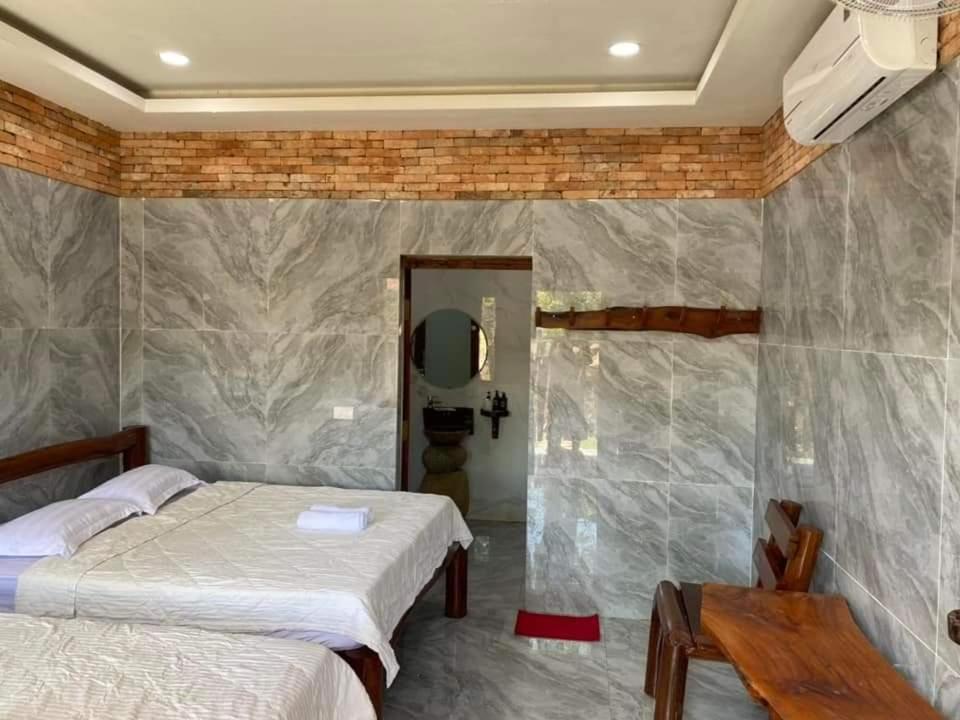 Ngoc Tien Farmer Eco Lodge Cat Tien Bagian luar foto